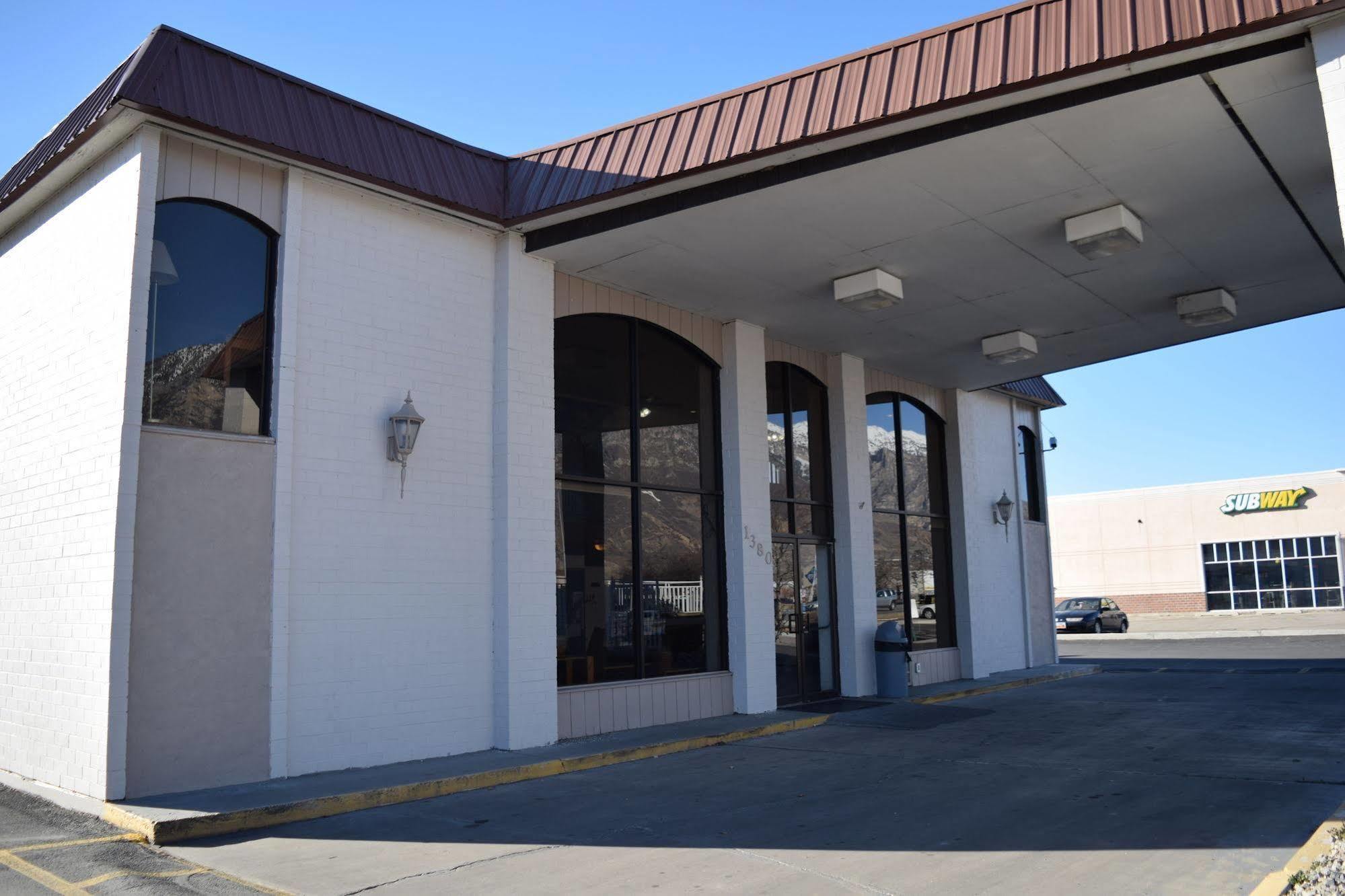 Little Suites Provo Extended Stay Exterior photo